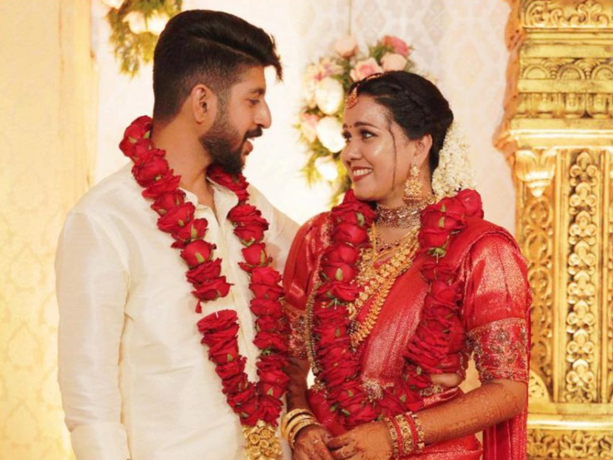 Sruthy Suresh marriage photo with her husband Sangeeth P Rajan